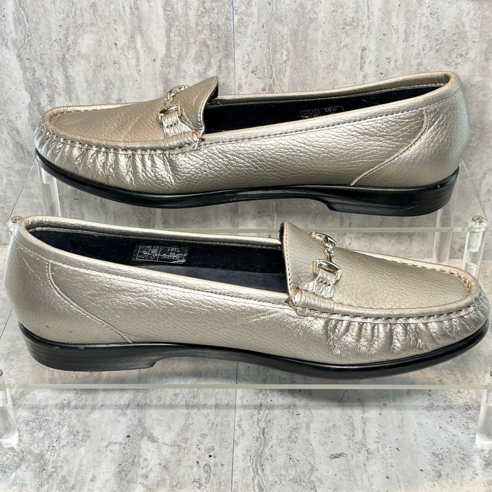 SAS Tripad Comfort Silver Leather Bit Accent Loafers Slip Ons Flats Sz 10.5M